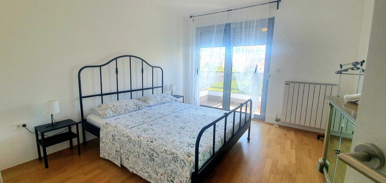 Deluxe Apartment Kristian Whit A Private Parking Rijeka Buitenkant foto